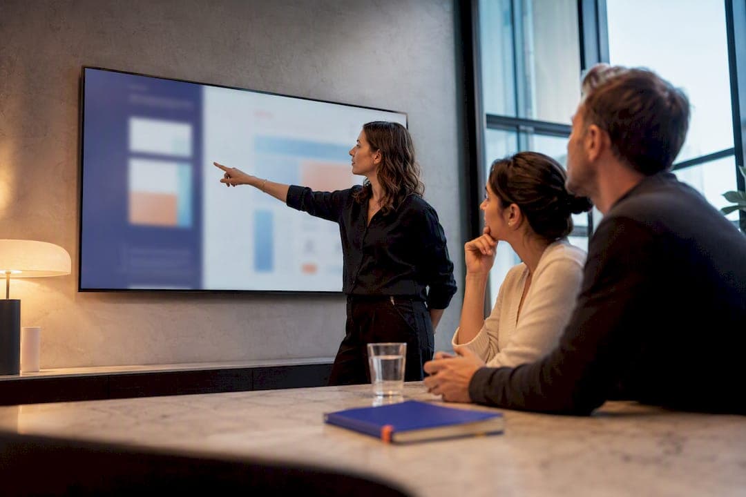 Design Teams: Six UX Design Critique Methods and Meeting Kit